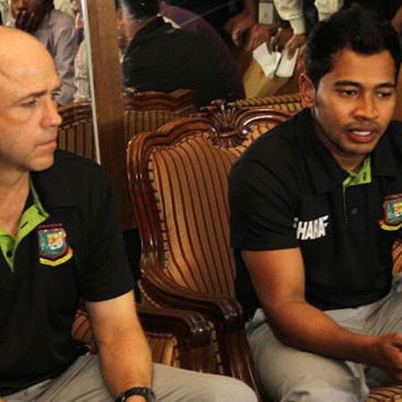 BCB Director Supports Simmons for Bangladesh Head Coach Role
