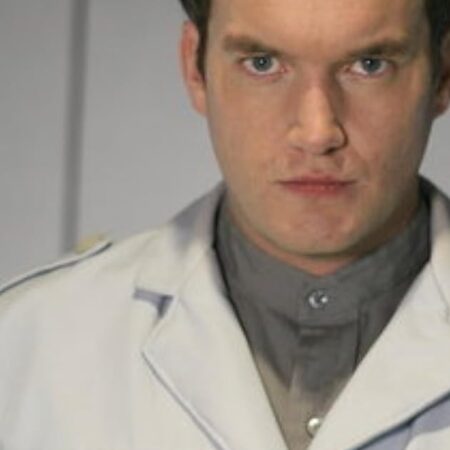 David Lloyd Steps Down as Derbyshire Captain