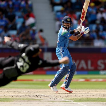 Jonty Rhodes Agrees Fan’s Praise of Glenn Phillips as ‘Best Fielder’