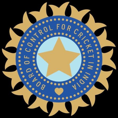 श्रेयस अय्यर का अप्रत्याशित विराम: लाल गेंद क्रिकेट से दूरी और भारतीय टीम पर प्रभाव
