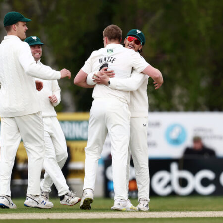 हेडिंग्ले में डरहम का दुखद अंत: अंतिम दिन के नाटकीय पतन के बाद डिवीजन वन से रेलीगेट