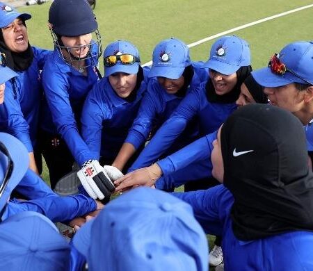 गुवाहाटी में एक अद्वितीय क्रिकेट यात्रा: अफ़ग़ानिस्तान की निर्वाचित महिला क्रिकेटरों की कहानी