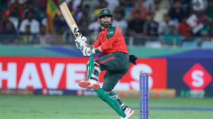 कानपुर के युद्ध में ऑस्ट्रेलिया ए का पलटवार: युवा कंगारुओं ने भारत को धोया, सीरीज बराबर!