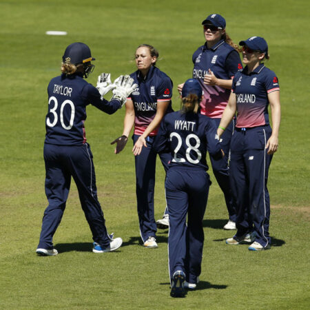 महिला विश्व कप: अजेय इंग्लैंड के सामने श्रीलंका की स्पिन चुनौती – कोलंबो में क्रिकेट का संग्राम!