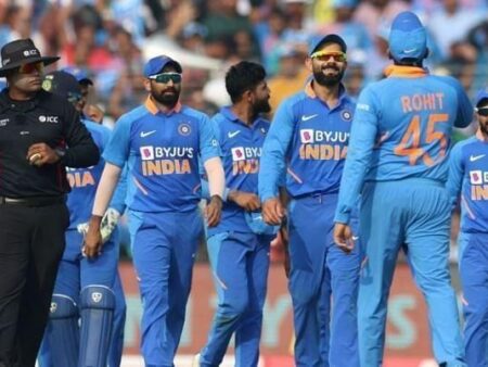 ऑस्ट्रेलियाई चुनौती के लिए भारतीय क्रिकेट टीम की दो-टूक रवानगी: तैयारी, कप्तानी और उम्मीदों का सफर