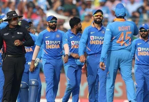 ऑस्ट्रेलियाई चुनौती के लिए भारतीय क्रिकेट टीम की दो-टूक रवानगी: तैयारी, कप्तानी और उम्मीदों का सफर