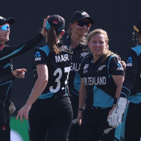 महिला विश्व कप: न्यूजीलैंड की सेमीफाइनल उम्मीदें बनाम पाकिस्तान का ‘चमत्कार’ खोजने का संघर्ष