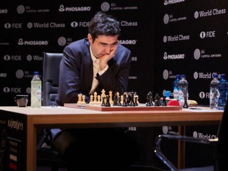 व्लादिमीर क्रैमनिक विवाद: FIDE का नैतिकता आयोग में हस्तक्षेप और शतरंज के मूल्यों की पुनर्स्थापना