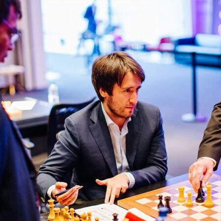 शतरंज की चुप्पी बनाम दर्शकों का शोर: क्या बौद्धिक खेल एक ‘तमाशा’ बनने को तैयार है?