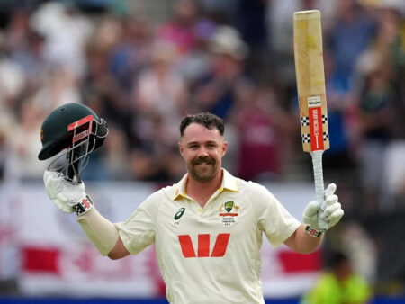 एशेज 2025-26: MCG की पिच पर बवाल! दो दिन में टेस्ट खत्म, करोड़ों का नुकसान और ‘शॉक’ में क्यूरेटर